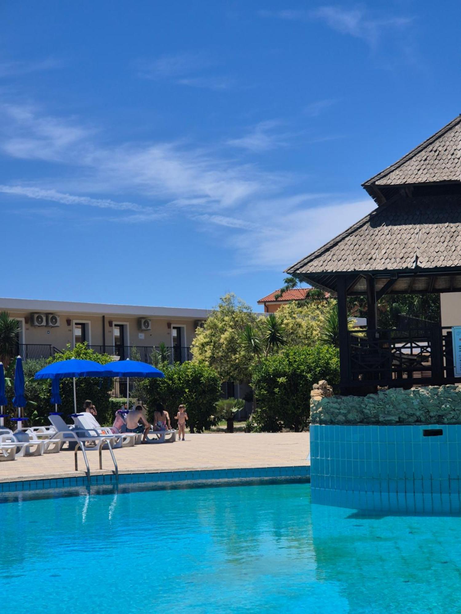Villaggio Club Baia Dei Gigli Isola Di Capo Rizzuto Buitenkant foto
